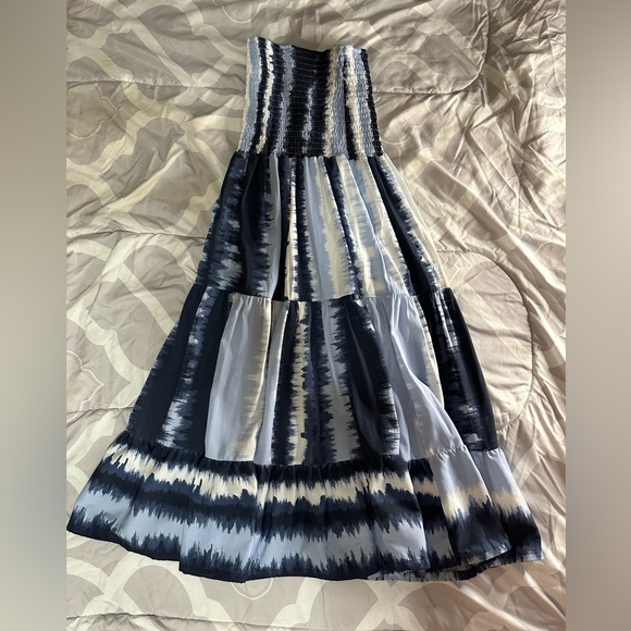 Blue dress - Picture 1 of 1